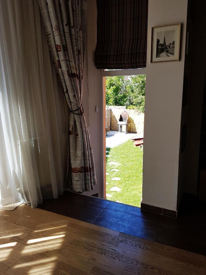 Classic Apartment Брашов Екстериор снимка