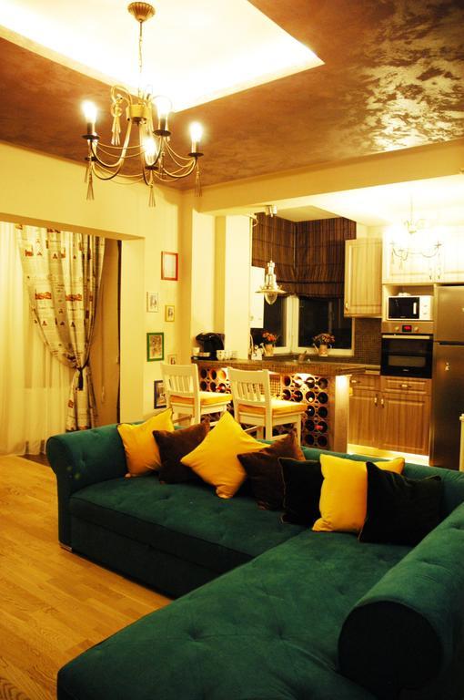 Classic Apartment Брашов Екстериор снимка