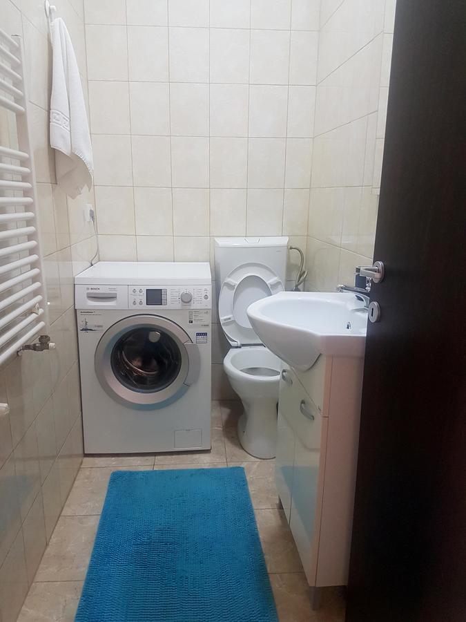 Classic Apartment Брашов Екстериор снимка